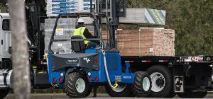 PiggyBack truck-mounted forklifts