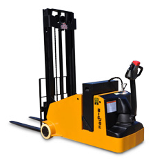 Bigjoe CB22 forklift for warehouse organization