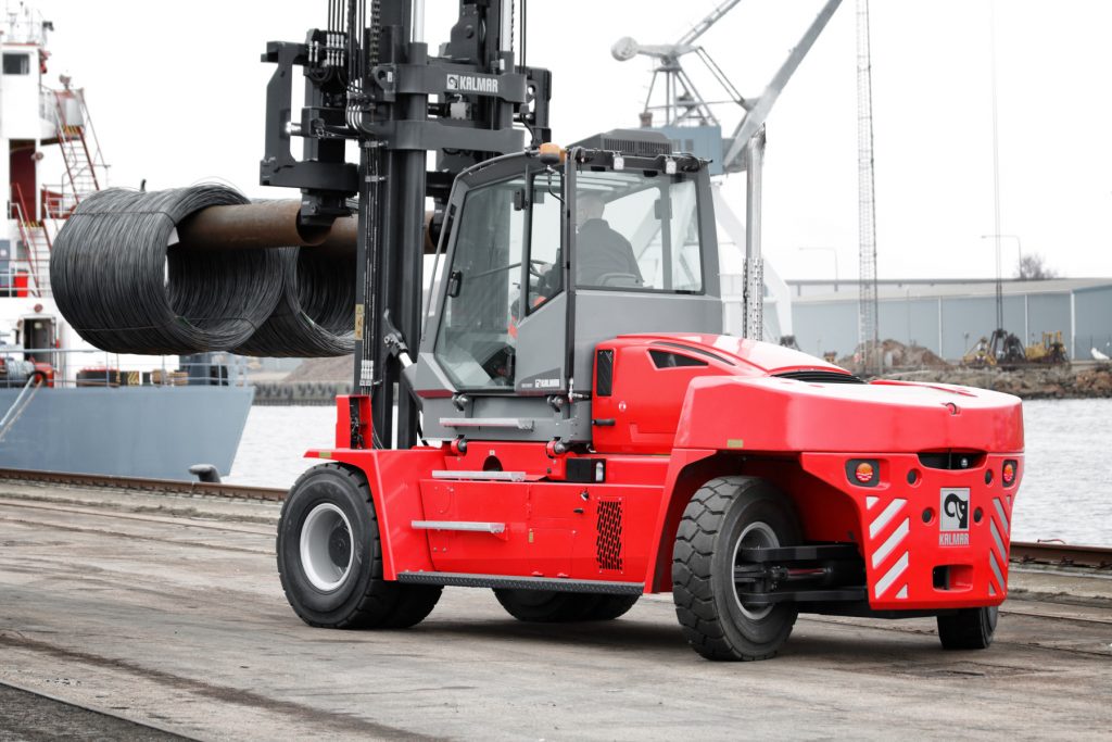 DCG16012 Kalmar 22,000 40,000 lbs. Essential Forklift Range