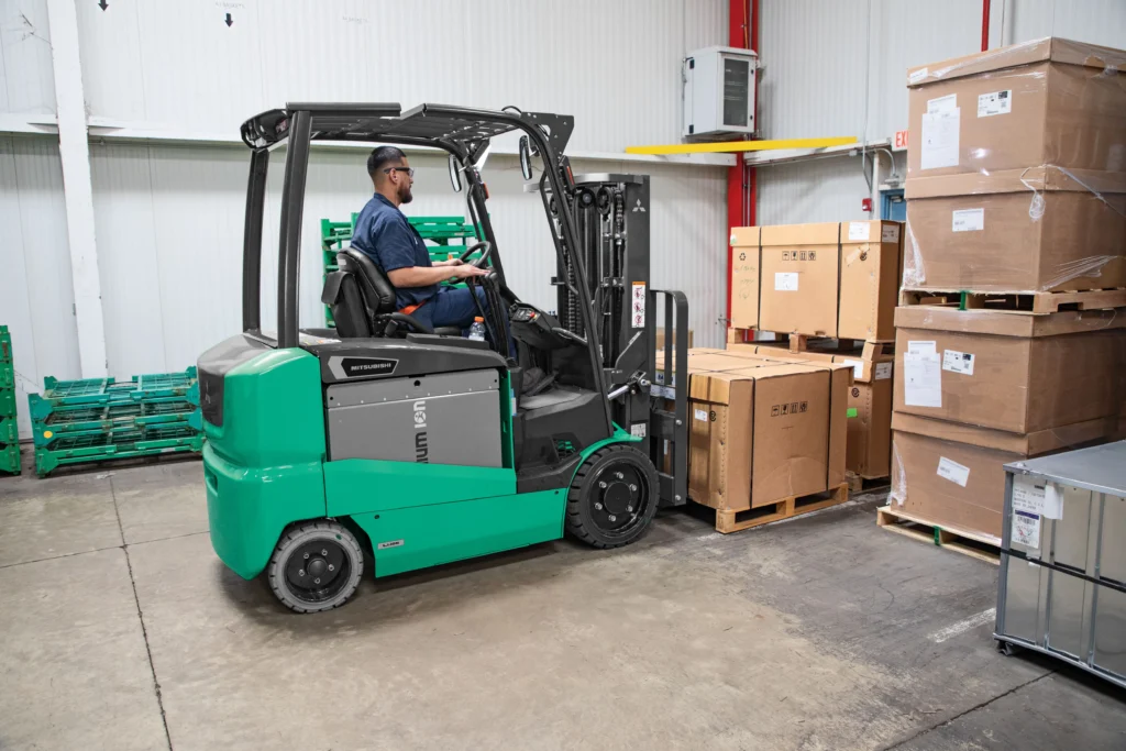 FBC20Q-FBC40Q Mitsubishi forklift lifting boxes