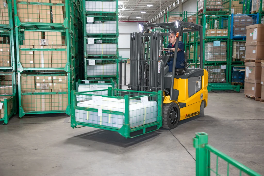 EFG C20Q-C40Q Jungheinrich forklift showcasing productivity